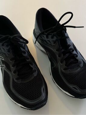 ASICS GEL-Cumulus 19 Black Running Shoes - Women’s Size 9 1/2